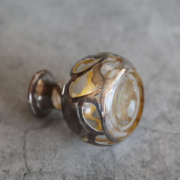 Antique Art Nouveau Glass Perfume Bottle with Sterling Silver Overlay - Picture 4 of 6